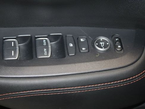 Used 2024 Honda HR-V Sport image 9