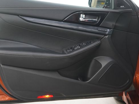 Used 2022 Nissan Maxima Platinum w/ Sport Mat Group FWD image 18