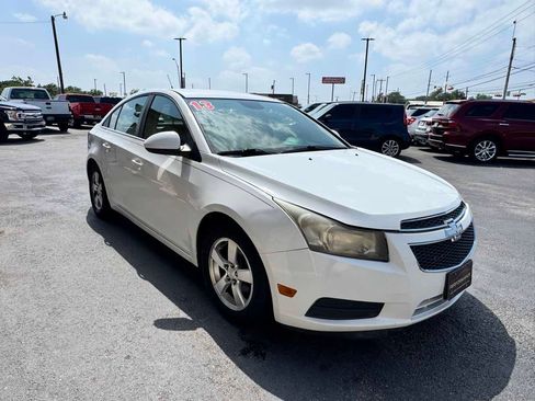 Used 2013 Chevrolet Cruze LT FWD image 4