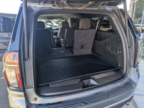 Used 2022 Chevrolet Suburban Premier AWD/4WD image 30