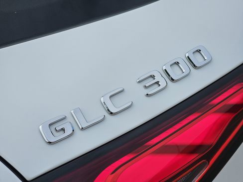 Certified 2026 Mercedes-Benz GLC 300 image 26