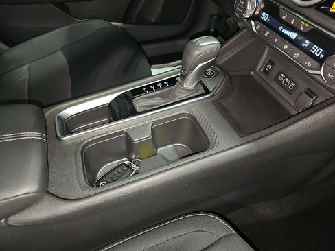 Used 2025 Nissan Sentra SV w/ All-Weather Package image 18