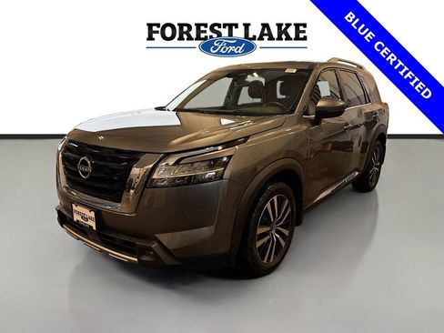 Used 2023 Nissan Pathfinder Platinum AWD/4WD image 3