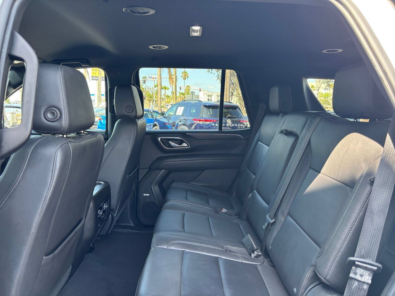 Used 2023 Chevrolet Tahoe LT w/ Luxury Package RWD image 28