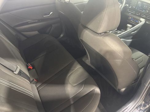 Used 2023 Hyundai Elantra SEL FWD image 23