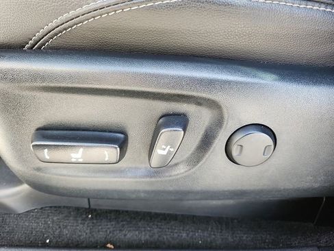 Used 2023 Toyota 4Runner Limited image 15