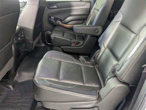 Used 2017 Chevrolet Suburban Premier image 28