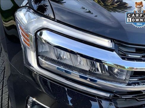 Used 2024 Ford Expedition Limited image 29