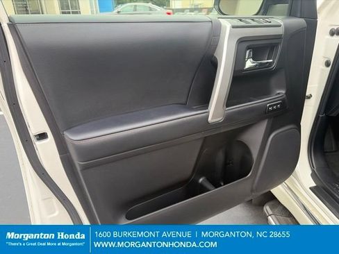 Used 2022 Toyota 4Runner Limited AWD/4WD image 13