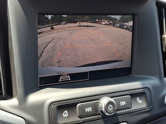 Used 2024 GMC Terrain SLE w/ Driver Convenience Package FWD image 17
