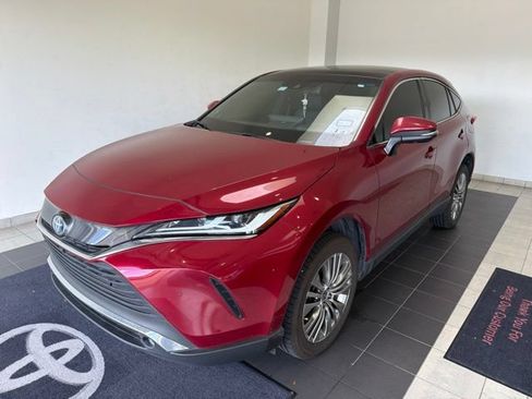 Used 2022 Toyota Venza Limited w/ Advanced Technology Package AWD/4WD image 2