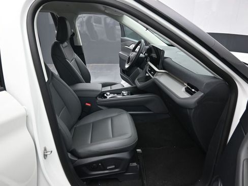 New 2026 Ford Explorer Active w/ Active Comfort Package RWD image 36