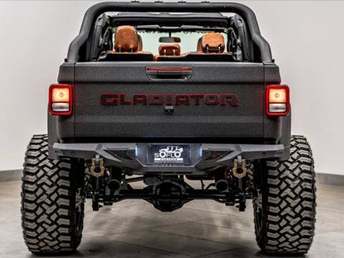 Used 2026 Jeep Gladiator Sport AWD/4WD image 16