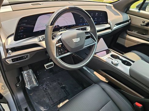 New 2027 Cadillac Vistiq Sport AWD/4WD image 22