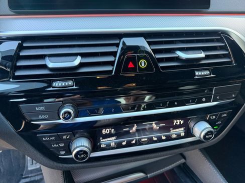 Used 2020 BMW M5 w/ Executive Package image 22