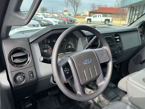 Used 2011 Ford F350 XL image 3