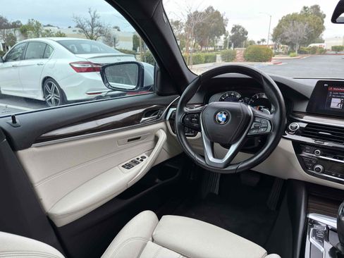 Used 2017 BMW 540i image 18