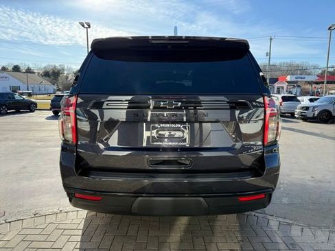 Used 2024 Chevrolet Suburban Z71 w/ Luxury Package image 10