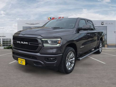 Used 2023 RAM 1500 Laramie AWD/4WD image 1