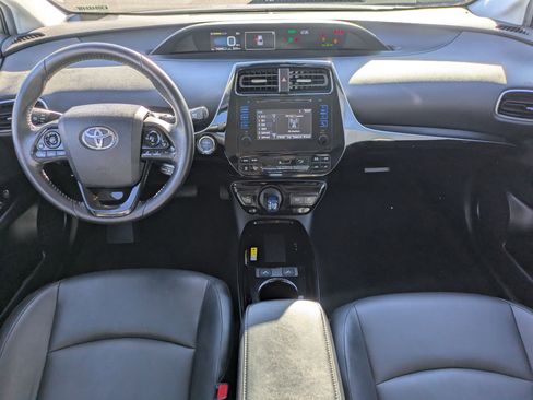 Used 2019 Toyota Prius XLE image 22