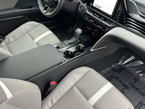 New 2026 Toyota Camry SE w/ Convenience Package image 13