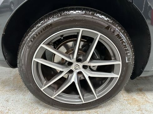 Used 2024 Porsche Macan w/ Premium Plus Package AWD/4WD image 24