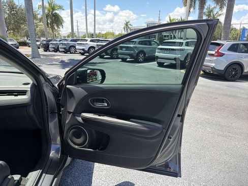 Used 2022 Honda HR-V EX-L image 26