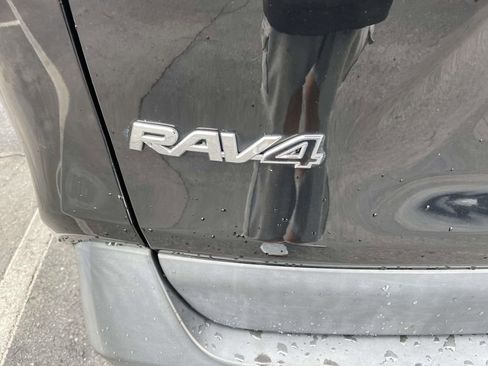 Used 2019 Toyota RAV4 XLE image 27