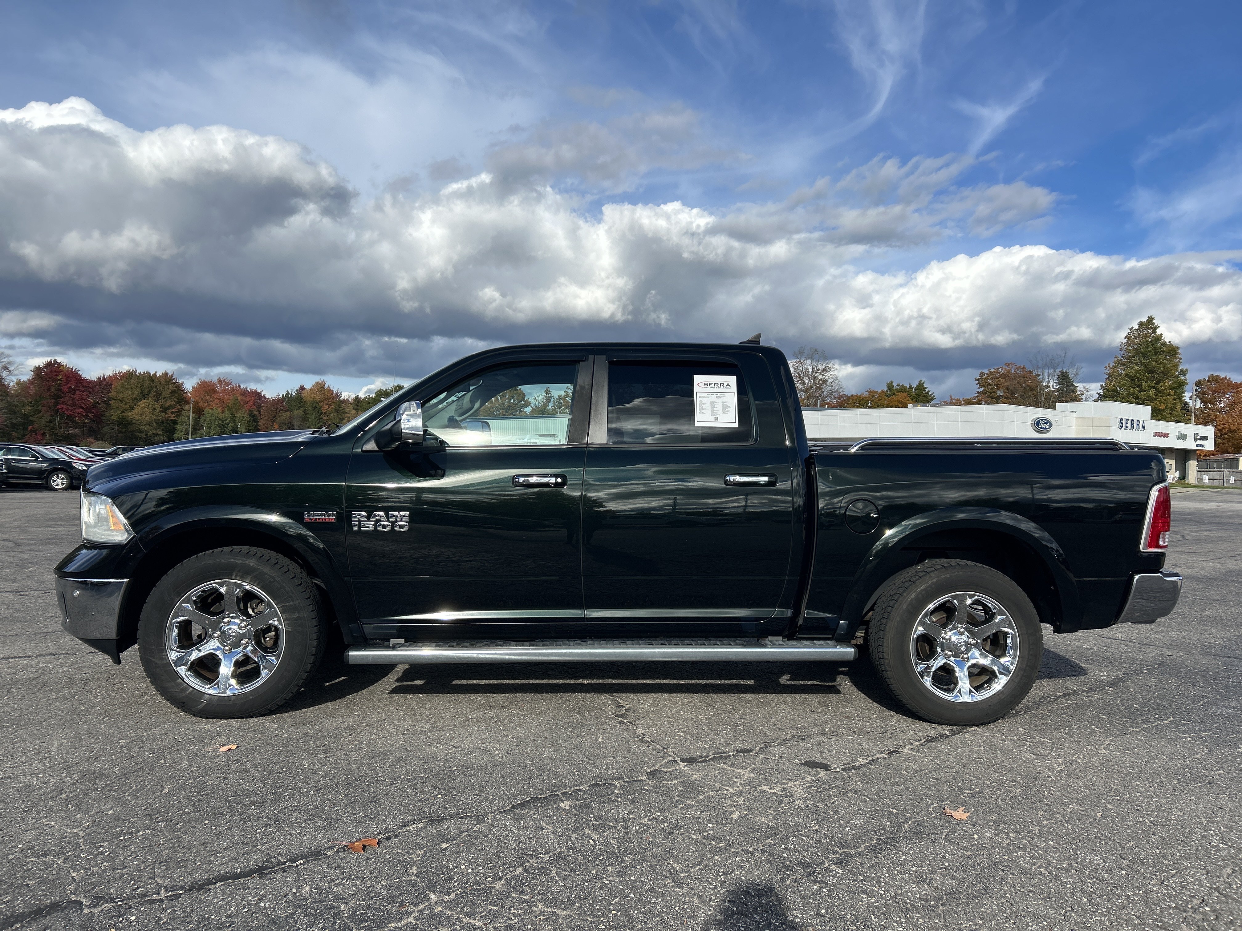 Used 2015 RAM 1500 Laramie w/ Convenience Group AWD/4WD image 6