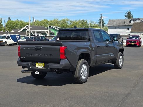New 2026 Toyota Tacoma SR5 AWD/4WD image 5