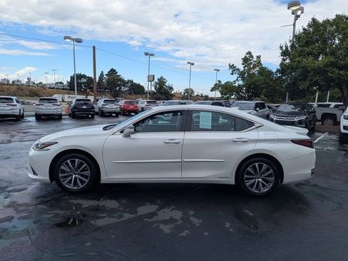 Used 2021 Lexus ES 300h w/ Accessory Package 2 image 7