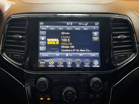 Certified 2021 Jeep Grand Cherokee Summit AWD/4WD image 17