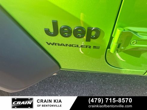 Used 2025 Jeep Wrangler Sport AWD/4WD image 41