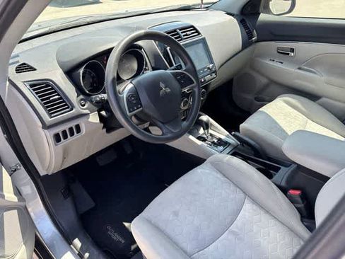 Used 2020 Mitsubishi Outlander Sport ES FWD image 9