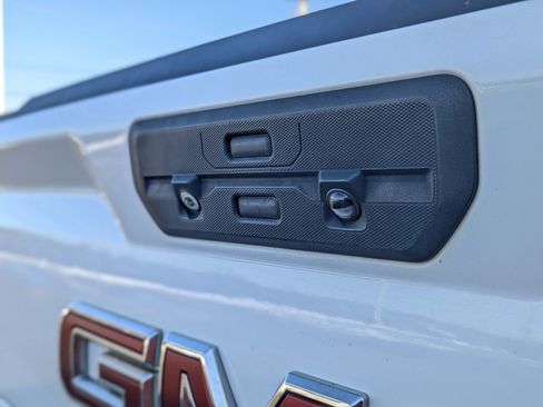 Used 2019 GMC Sierra 1500 SLT w/ SLT Premium Plus Package image 18