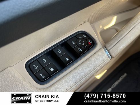 Used 2019 Porsche Cayenne image 21