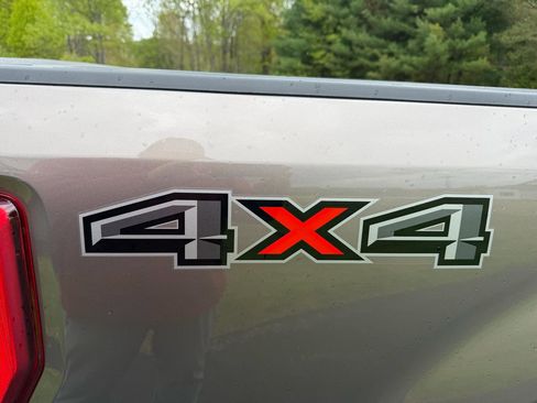 Used 2022 Ford F250 XLT w/ XLT Premium Package AWD/4WD image 19