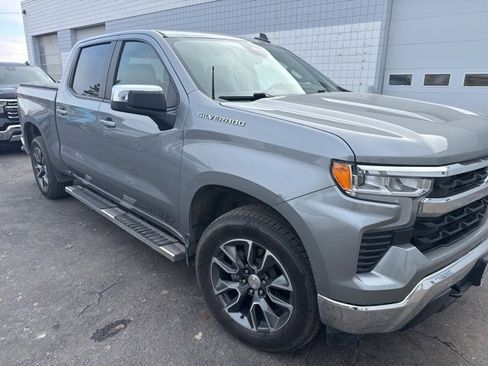 Used 2023 Chevrolet Silverado 1500 LT image 2