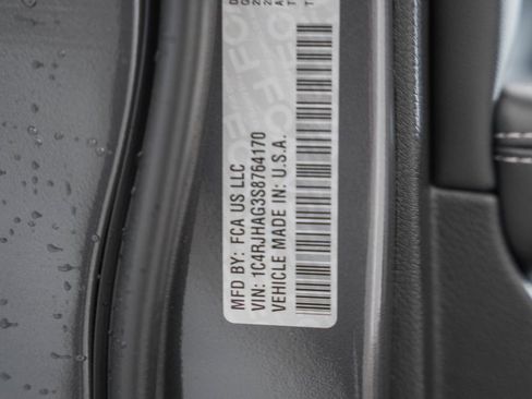 New 2025 Jeep Grand Cherokee Altitude image 38