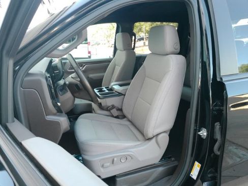 Used 2025 Chevrolet Silverado 1500 LT RWD image 17
