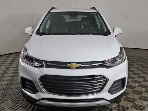 Used 2022 Chevrolet Trax LT w/ Driver Confidence Package AWD/4WD image 8