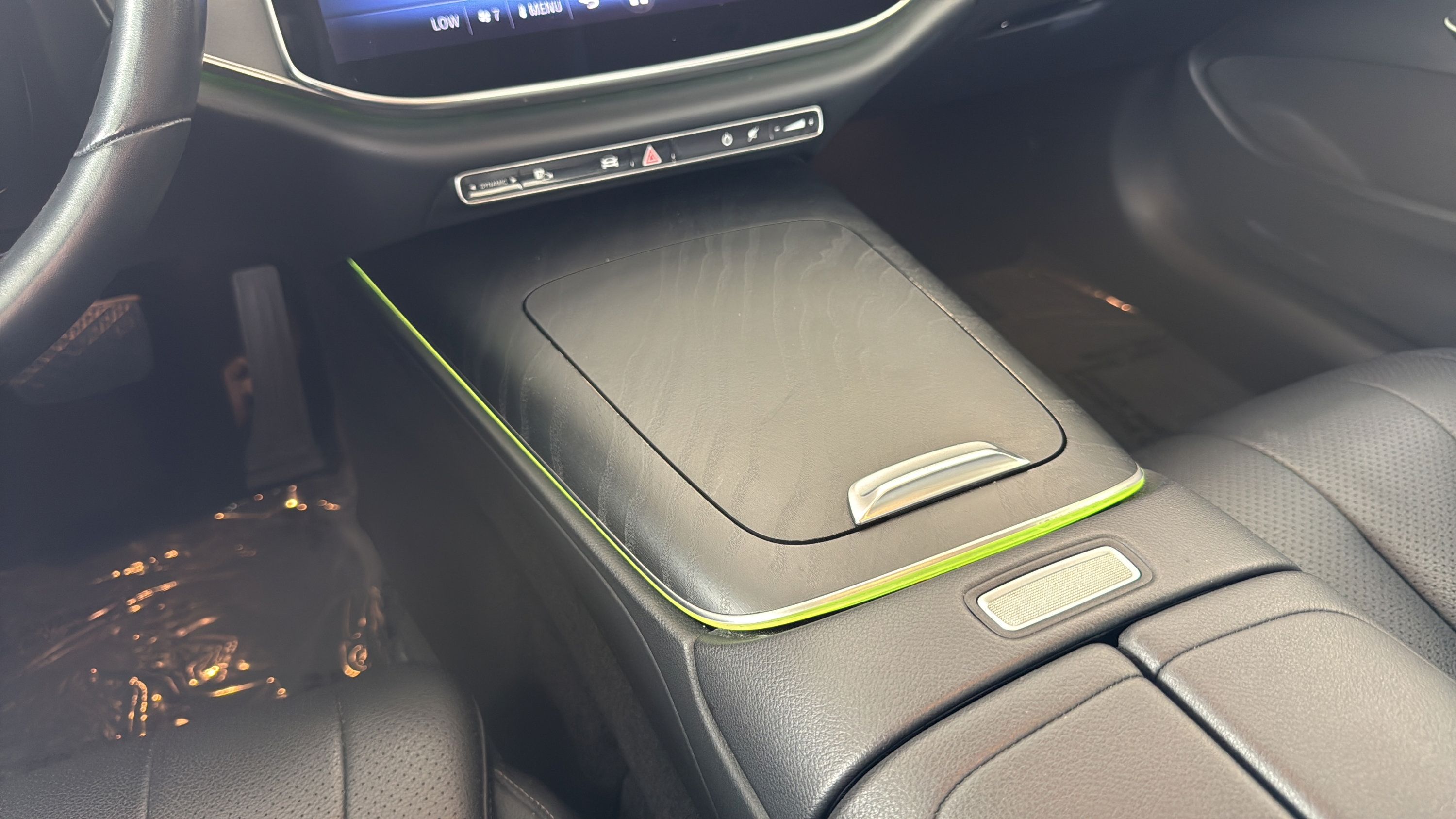Certified 2025 Mercedes-Benz E 350 4MATIC Sedan w/ Winter Package image 34