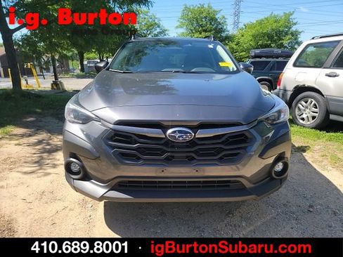 Used 2024 Subaru Crosstrek 2.0i Premium w/ Crosstrek Mirror Package AWD/4WD image 2