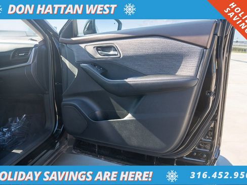 Used 2023 Nissan Rogue SV image 23