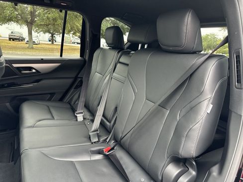 Used 2024 Lexus LX 600 F Sport image 28