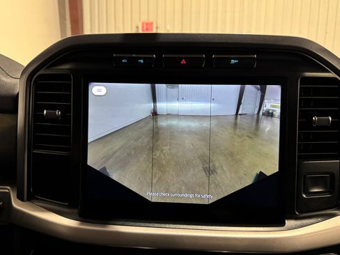 Used 2023 Ford F150 Lightning XLT image 33