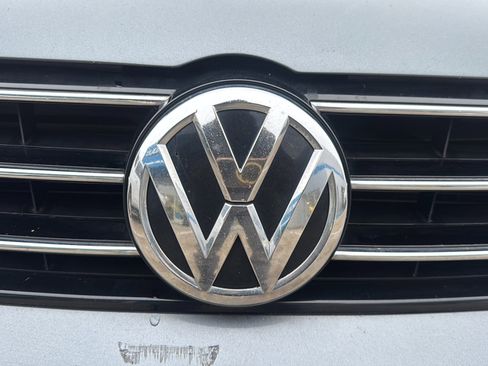 Used 2016 Volkswagen Jetta Sport image 44