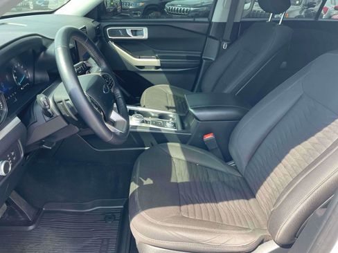 Used 2020 Ford Explorer XLT w/ Comfort Package AWD/4WD image 5