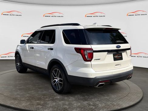 Used 2016 Ford Explorer Sport w/ Equipment Group 401A AWD/4WD image 8