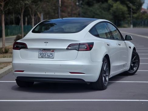 Used 2021 Tesla Model 3 Standard Range Plus RWD image 11